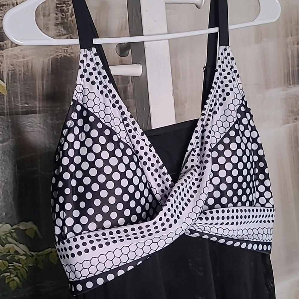 New! Womens Large slimming polka dot black white bathing suit swim tankini top